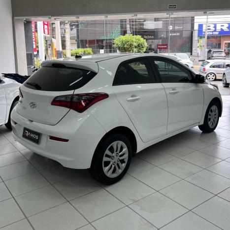 HYUNDAI HB 20 Hatch , Foto 2