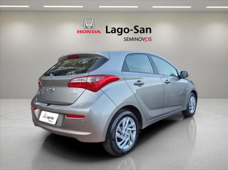 HYUNDAI HB 20 Hatch 1.6 16V 4P FLEX COMFORT PLUS AUTOMTICO, Foto 4