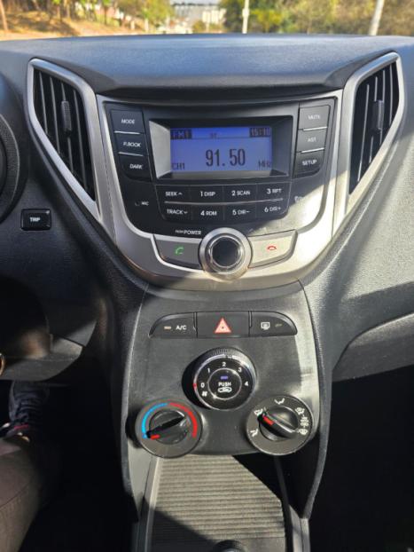 HYUNDAI HB 20 Hatch 1.6 16V 4P FLEX COMFORT PLUS AUTOMTICO, Foto 4