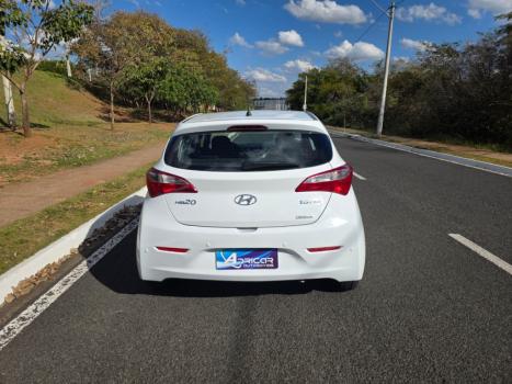 HYUNDAI HB 20 Hatch 1.6 16V 4P FLEX COMFORT PLUS AUTOMTICO, Foto 9