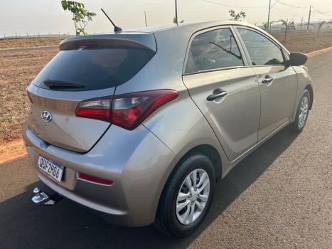 HYUNDAI HB 20 Hatch 1.0 12V 4P FLEX UNIQUE, Foto 3