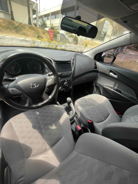 HYUNDAI HB 20 Sedan 1.6 16V 4P FLEX COMFORT PLUS, Foto 12