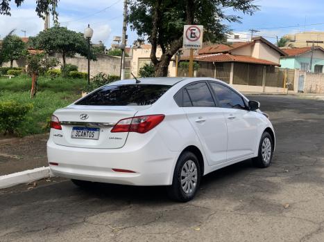 HYUNDAI HB 20 Sedan 1.6 16V 4P FLEX COMFORT PLUS, Foto 4