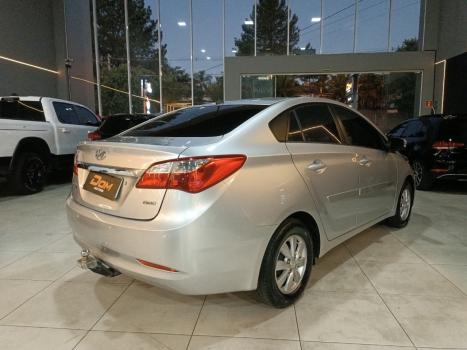 HYUNDAI HB 20 Sedan 1.0 12V 4P FLEX COMFORT STYLE, Foto 4