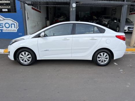 HYUNDAI HB 20 Sedan 1.6 16V 4P FLEX COMFORT PLUS AUTOMTICO, Foto 3