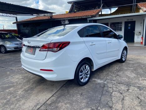HYUNDAI HB 20 Sedan 1.0 12V 4P FLEX COMFORT PLUS, Foto 4