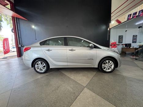 HYUNDAI HB 20 Sedan 1.6 16V 4P FLEX PREMIUM AUTOMTICO, Foto 2