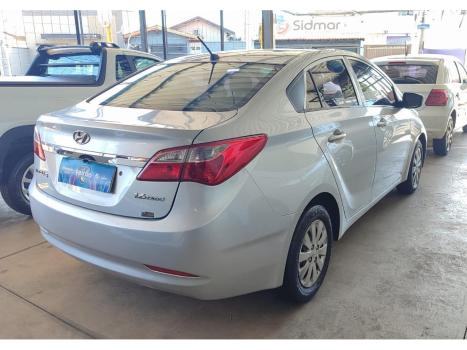 HYUNDAI HB 20 Sedan 1.6 16V 4P FLEX COMFORT COPA DO MUNDO, Foto 3