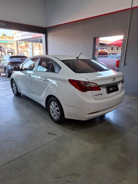 HYUNDAI HB 20 Sedan 1.6 16V 4P FLEX COMFORT STYLE AUTOMTICO, Foto 4