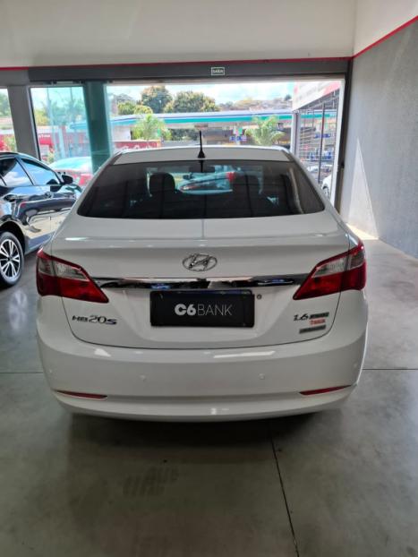 HYUNDAI HB 20 Sedan 1.6 16V 4P FLEX COMFORT PLUS AUTOMTICO, Foto 4