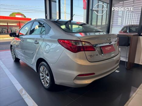 HYUNDAI HB 20 Sedan 1.6 16V 4P FLEX COMFORT PLUS, Foto 4
