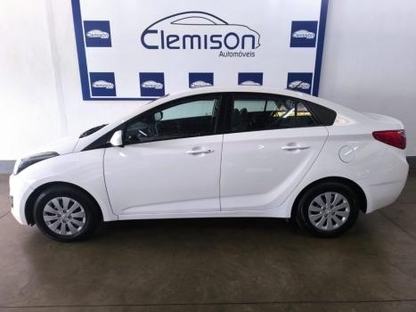 HYUNDAI HB 20 Sedan 1.6 16V 4P FLEX COMFORT PLUS, Foto 2