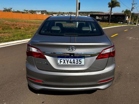 HYUNDAI HB 20 Sedan 1.0 12V 4P FLEX 5 ANOS, Foto 8