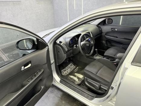 HYUNDAI I30 2.0 16V 4P, Foto 12