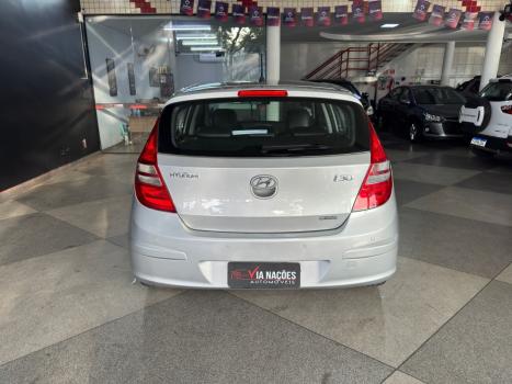 HYUNDAI I30 2.0 16V 4P, Foto 8