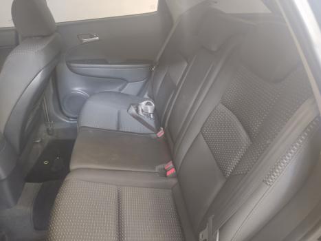 HYUNDAI I30 2.0 16V 4P, Foto 6