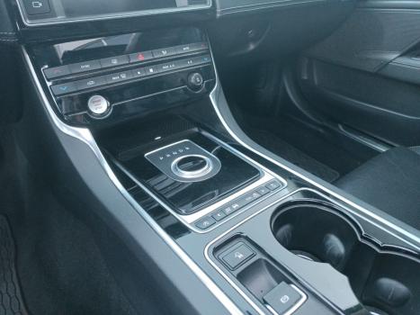 JAGUAR XE 2.0 16V 4P SI4 R-SPORT TURBO AUTOMTICO, Foto 9