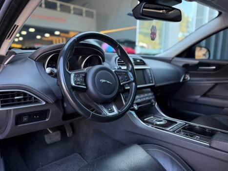 JAGUAR XE 2.0 16V 4P SI4 R-SPORT TURBO AUTOMTICO, Foto 19