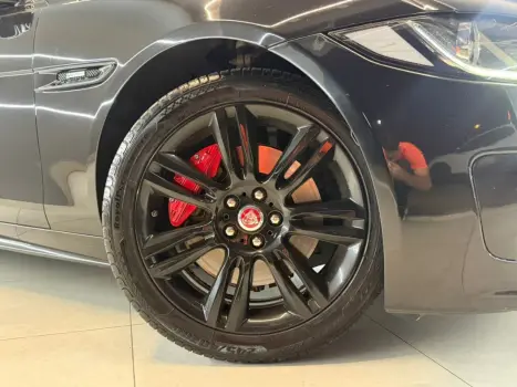 JAGUAR XE 2.0 16V 4P SI4 R-SPORT TURBO AUTOMTICO, Foto 2