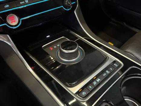 JAGUAR XE 2.0 16V 4P SI4 R-SPORT TURBO AUTOMTICO, Foto 17