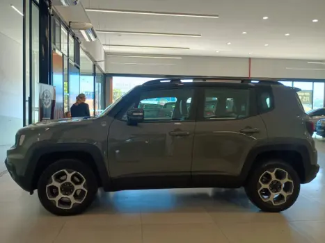 JEEP Renegade 1.3 16V 4P FLEX T270 TRAILHAWK 4X4 TURBO AUTOMTICO, Foto 3