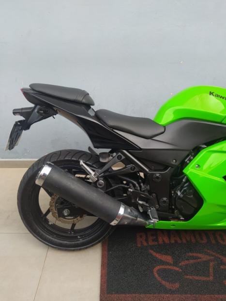 KAWASAKI Ninja 250 R, Foto 6