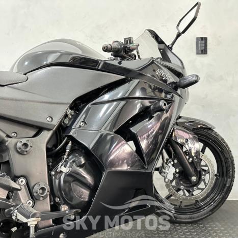 KAWASAKI Ninja 250 R, Foto 14