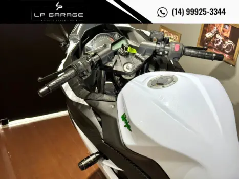 KAWASAKI Ninja 300 , Foto 12