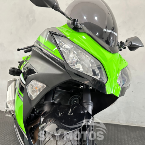 KAWASAKI Ninja 300 ABS, Foto 5