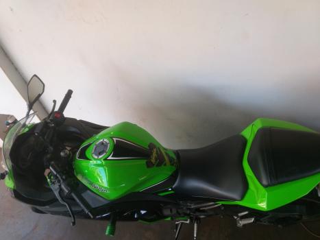 KAWASAKI Ninja 300 ABS, Foto 1