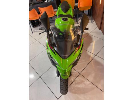 KAWASAKI Ninja 400 , Foto 3