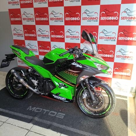 KAWASAKI Ninja 400 , Foto 3