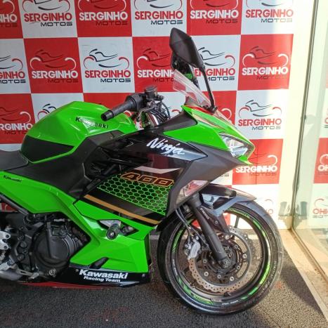 KAWASAKI Ninja 400 , Foto 6
