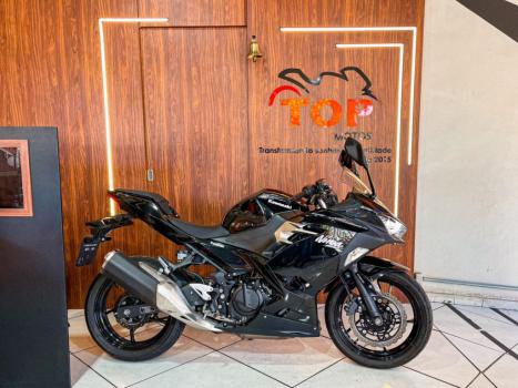 KAWASAKI Ninja 400 , Foto 1