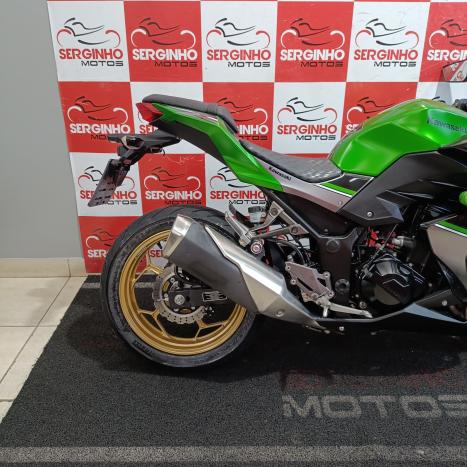 KAWASAKI Z 300 ABS, Foto 4