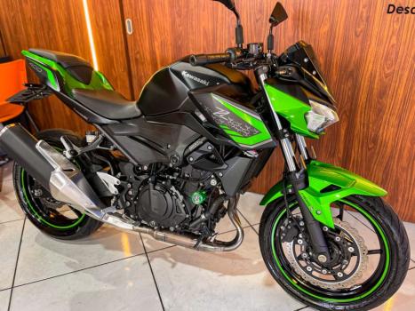 KAWASAKI Z 400 ABS, Foto 3