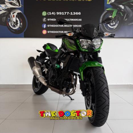 KAWASAKI Z 400 ABS, Foto 4