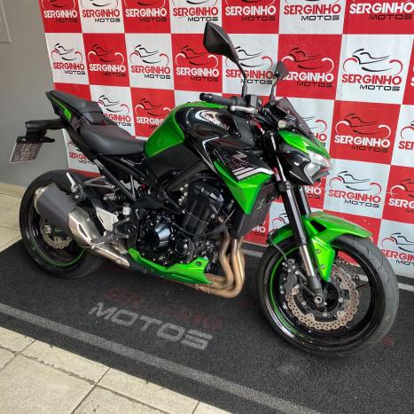 KAWASAKI Z 900 RS, Foto 3