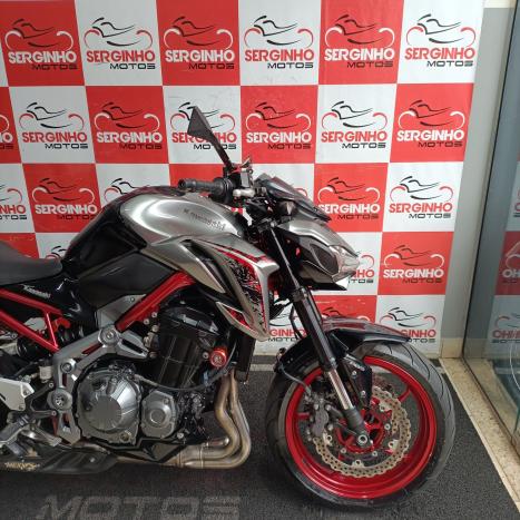 KAWASAKI Z 900 RS, Foto 2