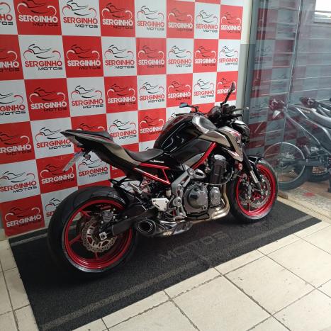 KAWASAKI Z 900 RS, Foto 3