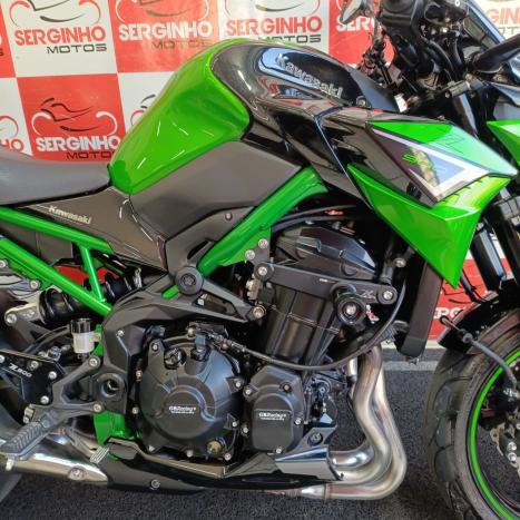 KAWASAKI Z 900 RS, Foto 4