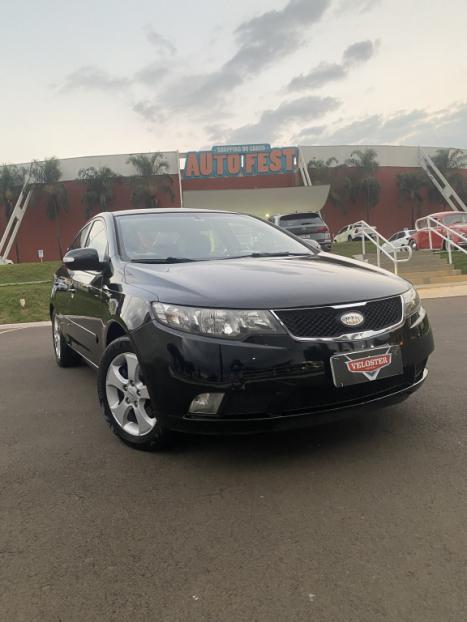 KIA Cerato Sedan 1.6 16V 4P EX, Foto 3