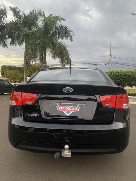 KIA Cerato Sedan 1.6 16V 4P EX, Foto 5