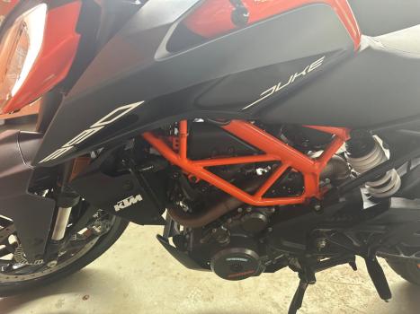 KTM 390 Duke , Foto 3