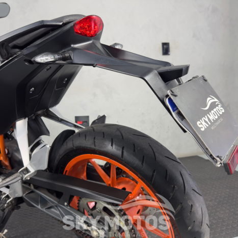 KTM 390 Duke , Foto 18