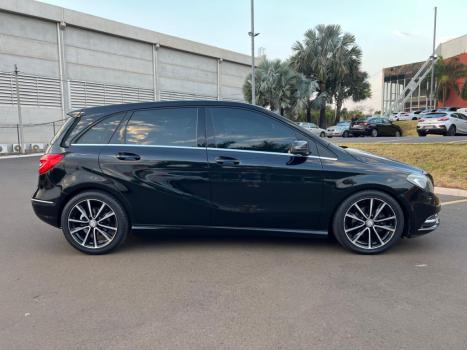 MERCEDES-BENZ B 200 1.6 4P SPORT TURBO AUTOMTICO, Foto 4