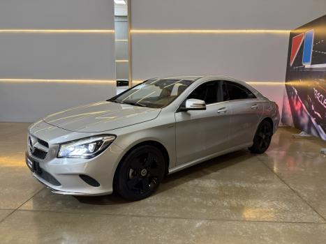 MERCEDES-BENZ CLA 180 1.6 16V 4P CGI TURBO 7G-TRONIC DCT AUTOMTICO, Foto 2