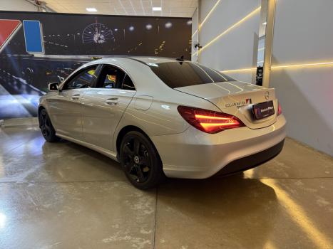 MERCEDES-BENZ CLA 180 1.6 16V 4P CGI TURBO 7G-TRONIC DCT AUTOMTICO, Foto 9