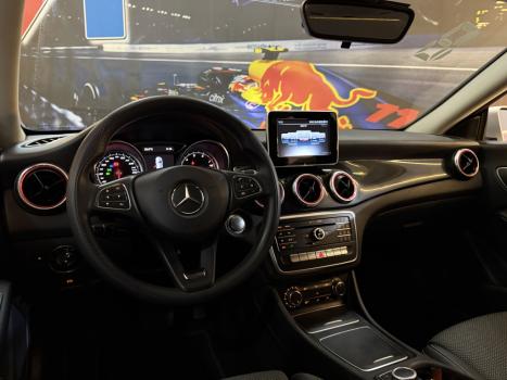 MERCEDES-BENZ CLA 180 1.6 16V 4P CGI TURBO 7G-TRONIC DCT AUTOMTICO, Foto 14