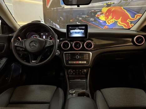MERCEDES-BENZ CLA 180 1.6 16V 4P CGI TURBO 7G-TRONIC DCT AUTOMTICO, Foto 15